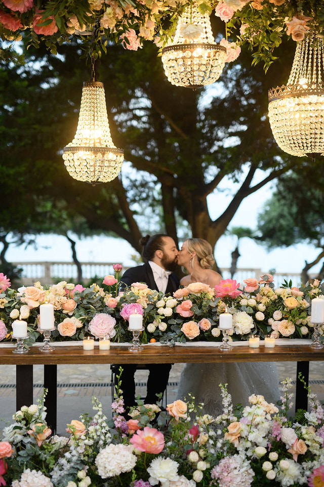 seaview wedding with the most stylish sweet heart table