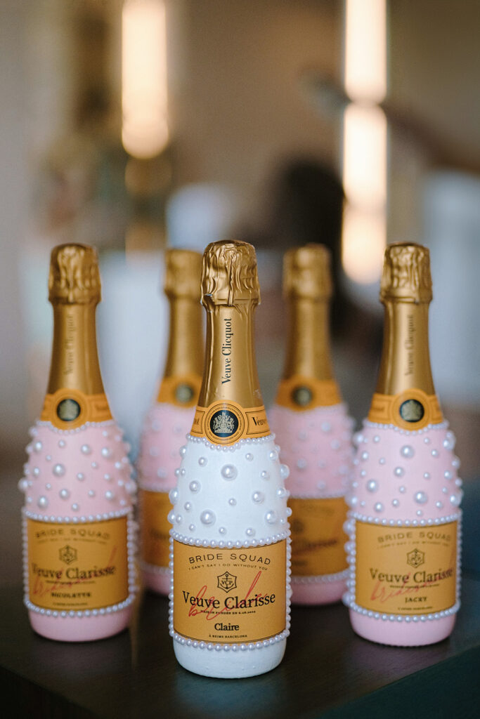 seaview wedding with the most stylist sweet heart table